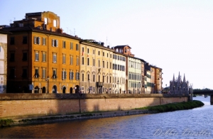 buildings-near-pisa-italy-09_0