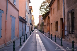 narrow-streets-of-aix-en-provence-12