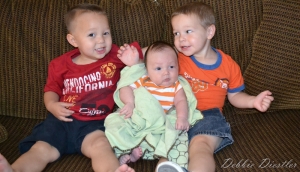 3-grandsons-on-the-couch-in-stockton-july-12